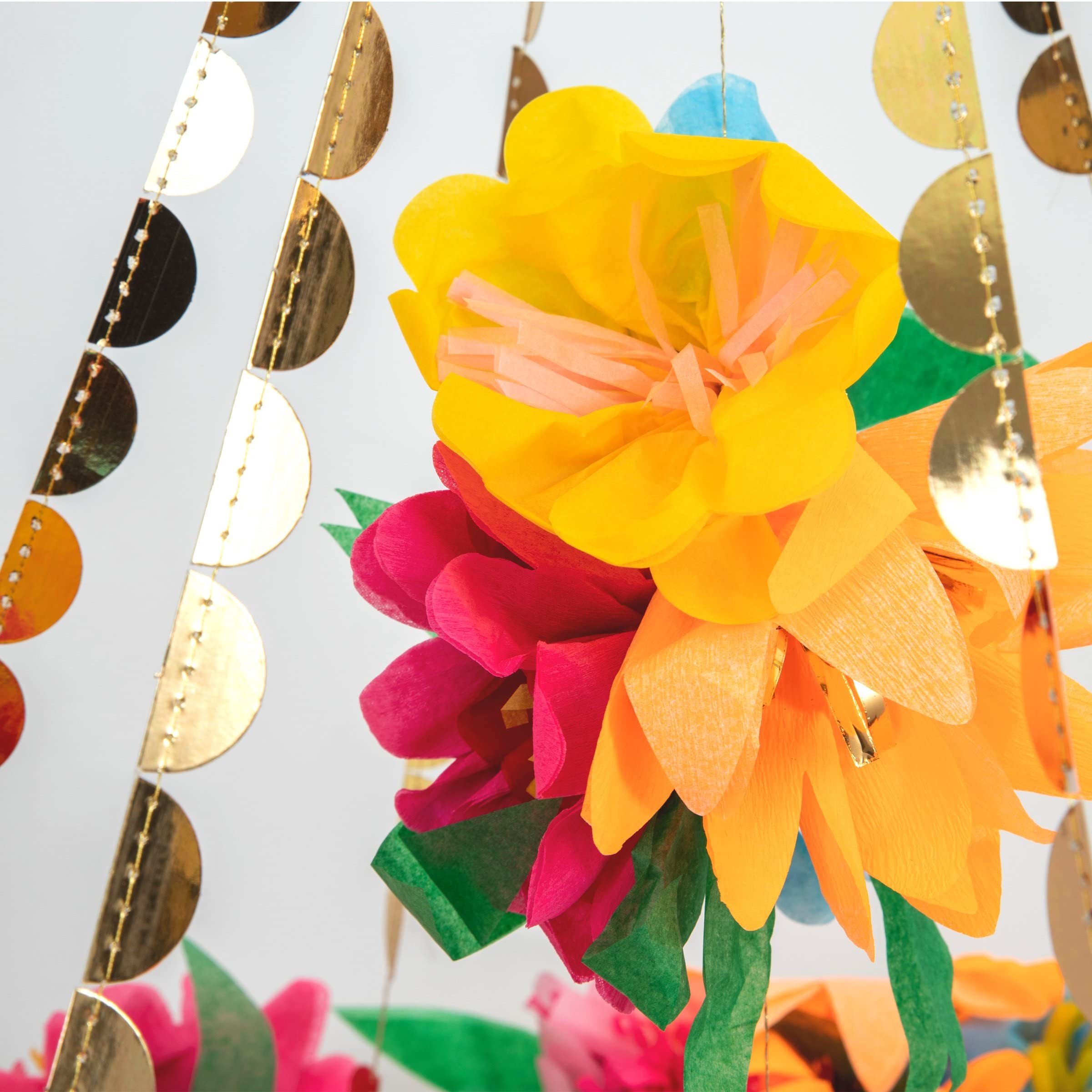 Meri Meri Bright Blossom Chandelier (Pack of 1) - Image 2