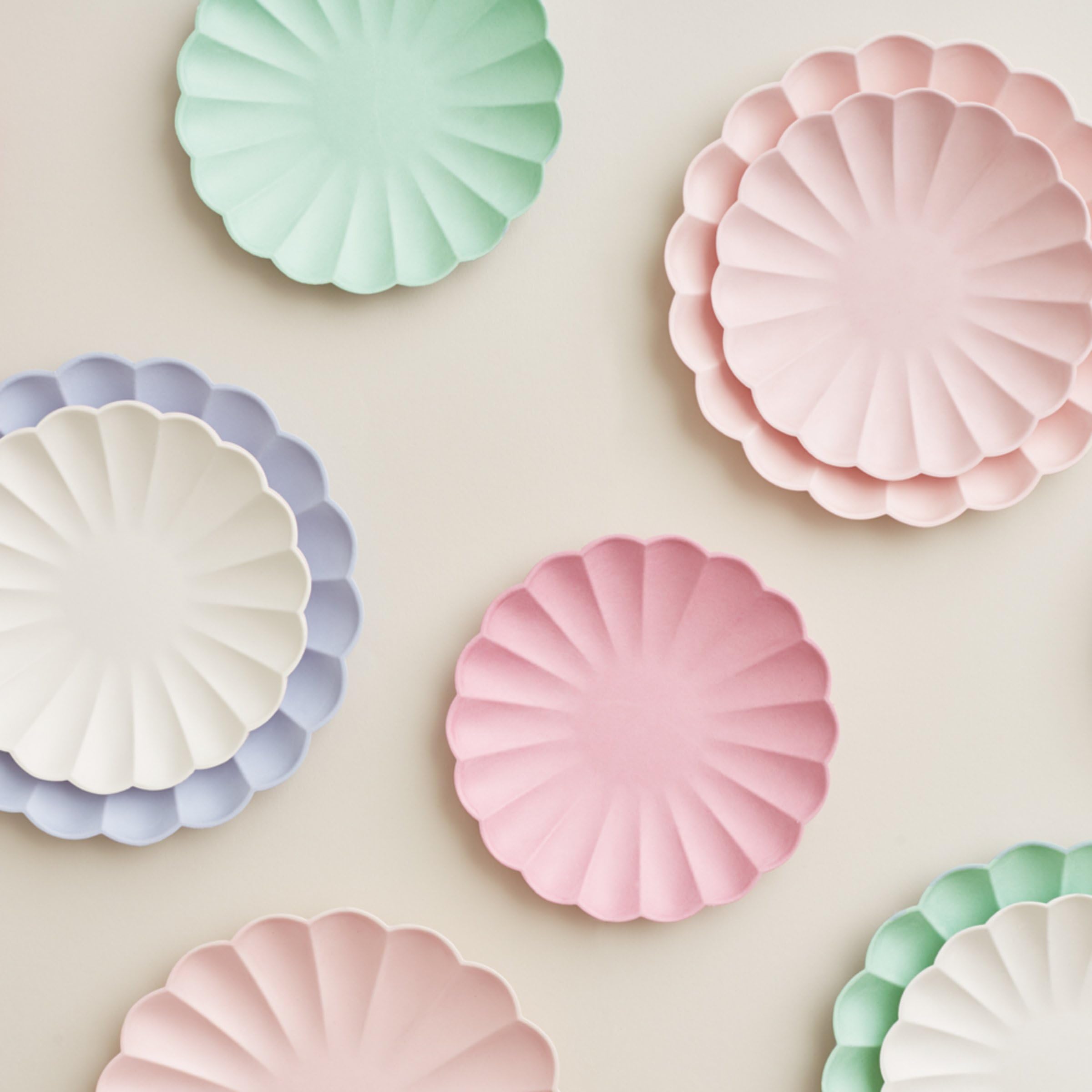 Meri Meri Compostable Party Plates, Eco Friendly Plates for Parties and Occasions, 48 Count, Single Use, Compostable/Disposable - Image 3