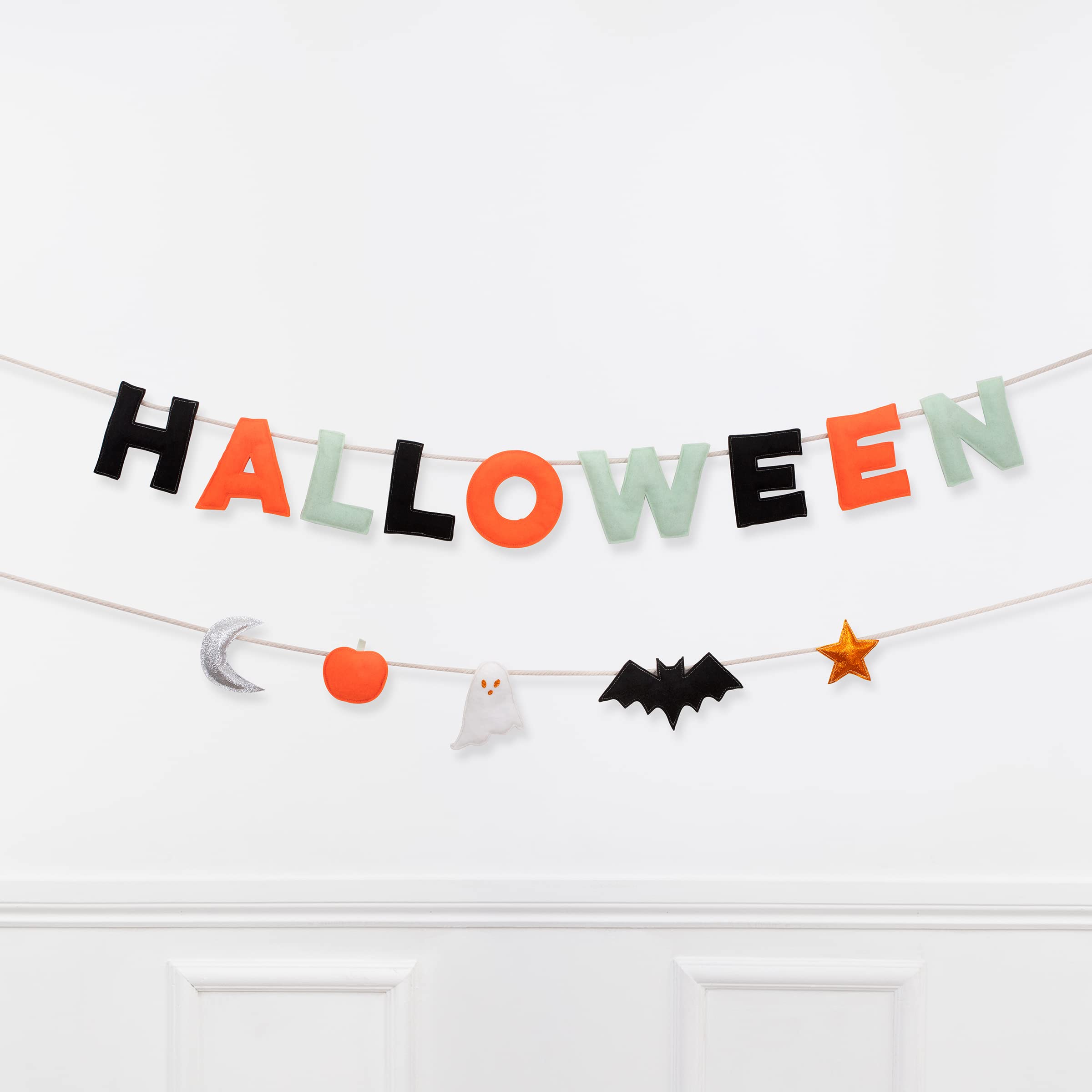 Meri Meri Felt Halloween Garland (Pack of 1), 8' Strand with Excess Cord, Reusable Halloween Garland Party Decorations - Image 5