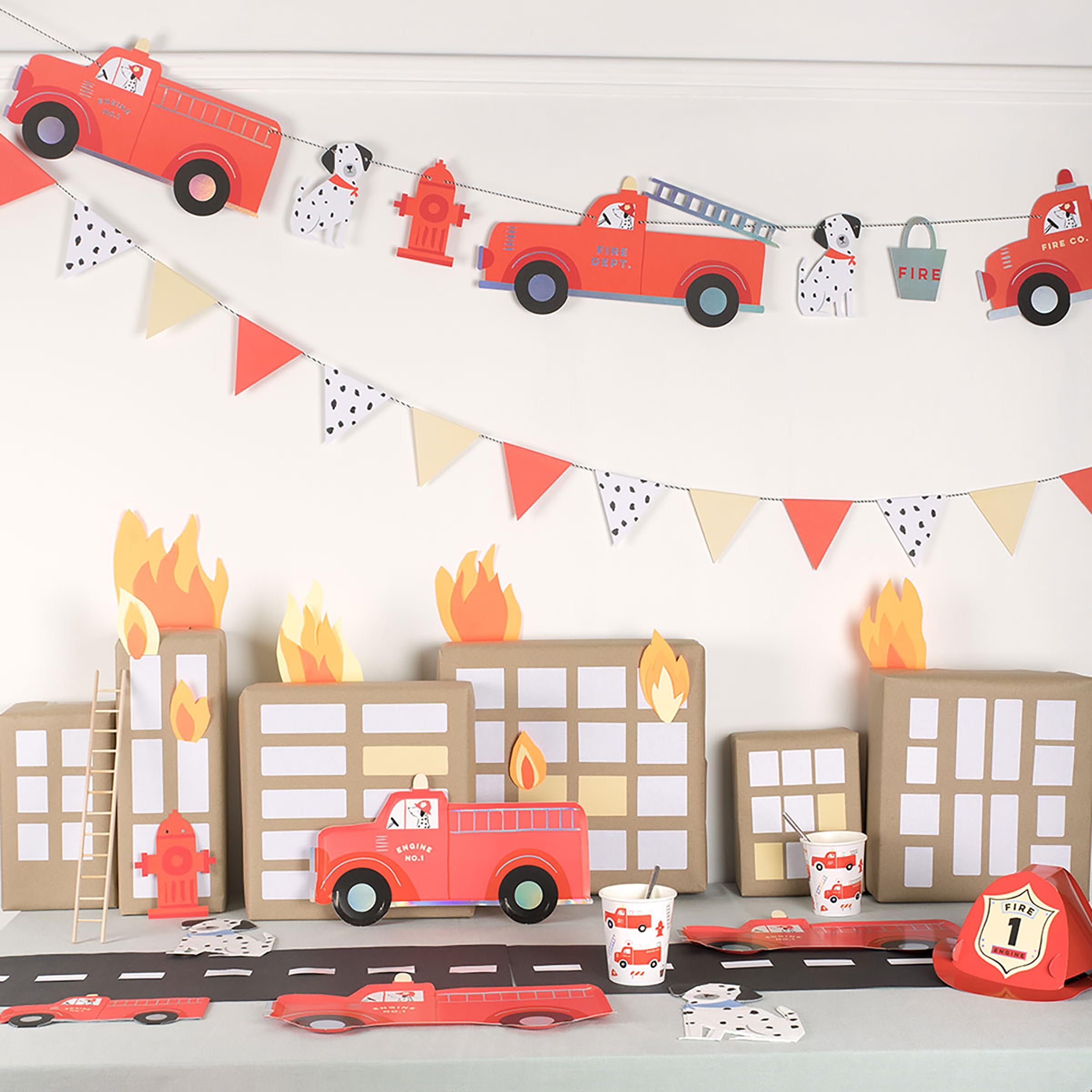 Meri Meri Fire Truck Cups (Pack of 8), Disposable Party Cups, 9oz., Sized for Kids & Adults, Ideal for Hot or Cold Party Drinks - Image 2