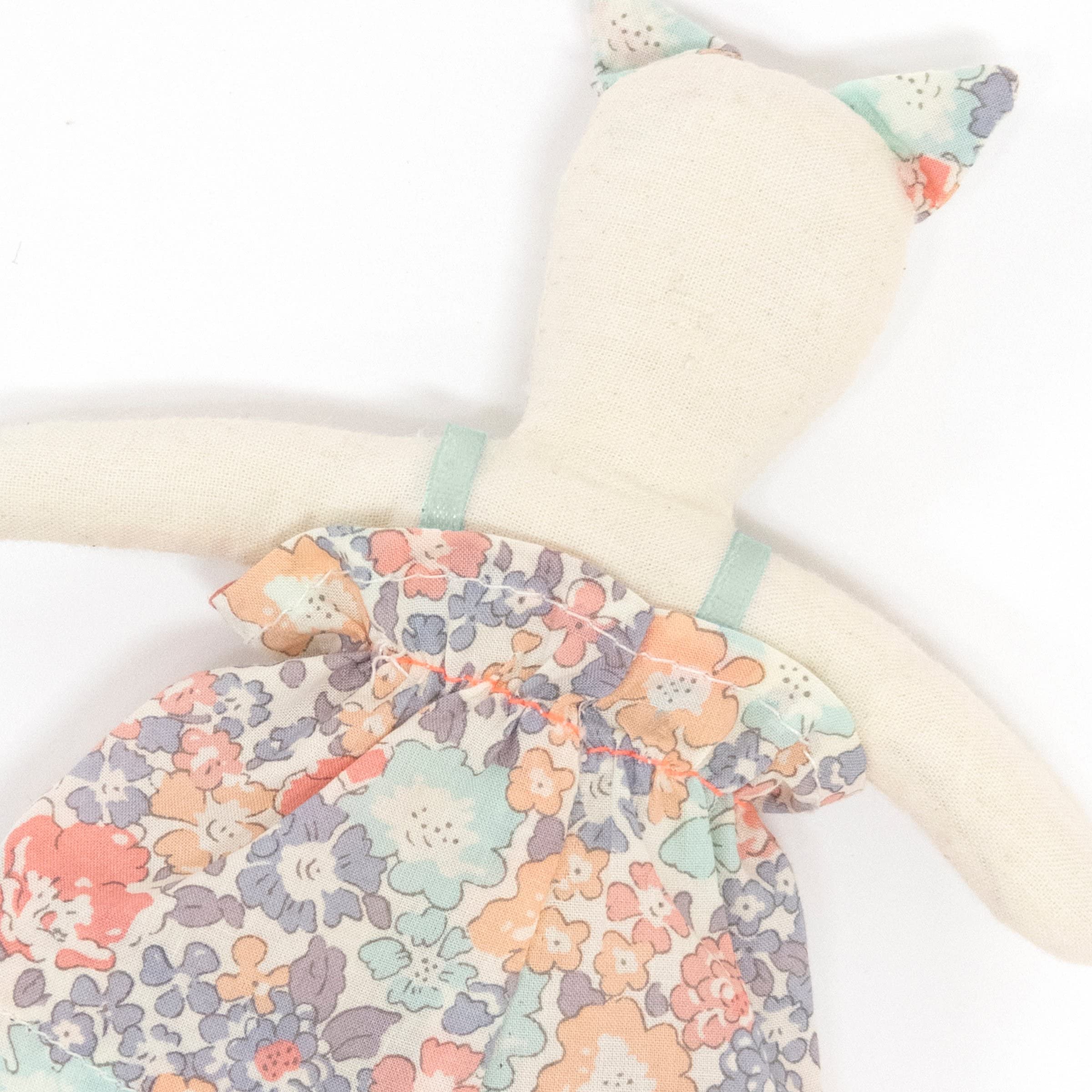 Meri Meri Floral Kitty Mini Suitcase Doll (Pack of 1) - Image 3