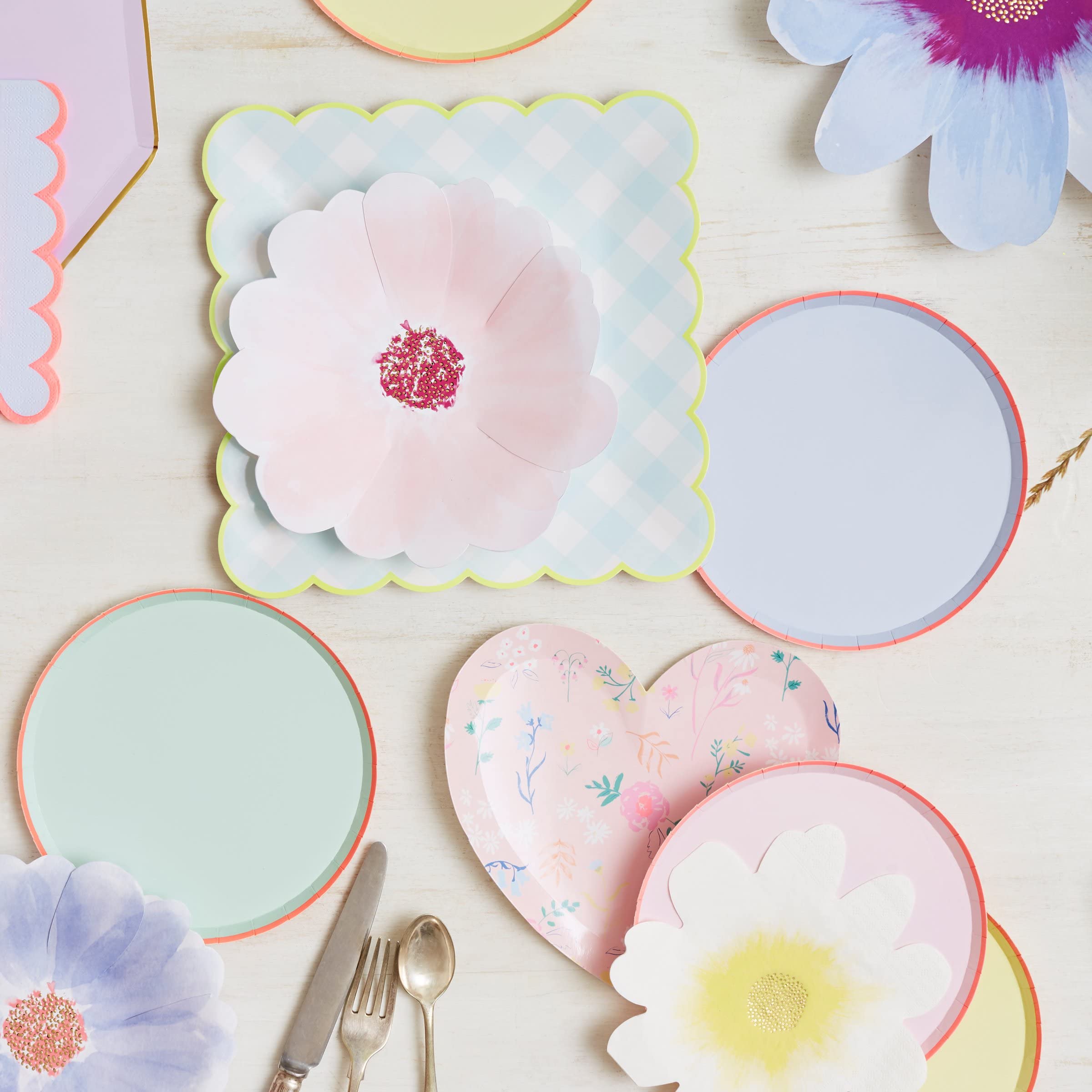 Meri Meri Flower Napkins (Pack of 16), Thick & Absorbent 3-Ply, Flower Shaped Napkins Disposable - Image 8