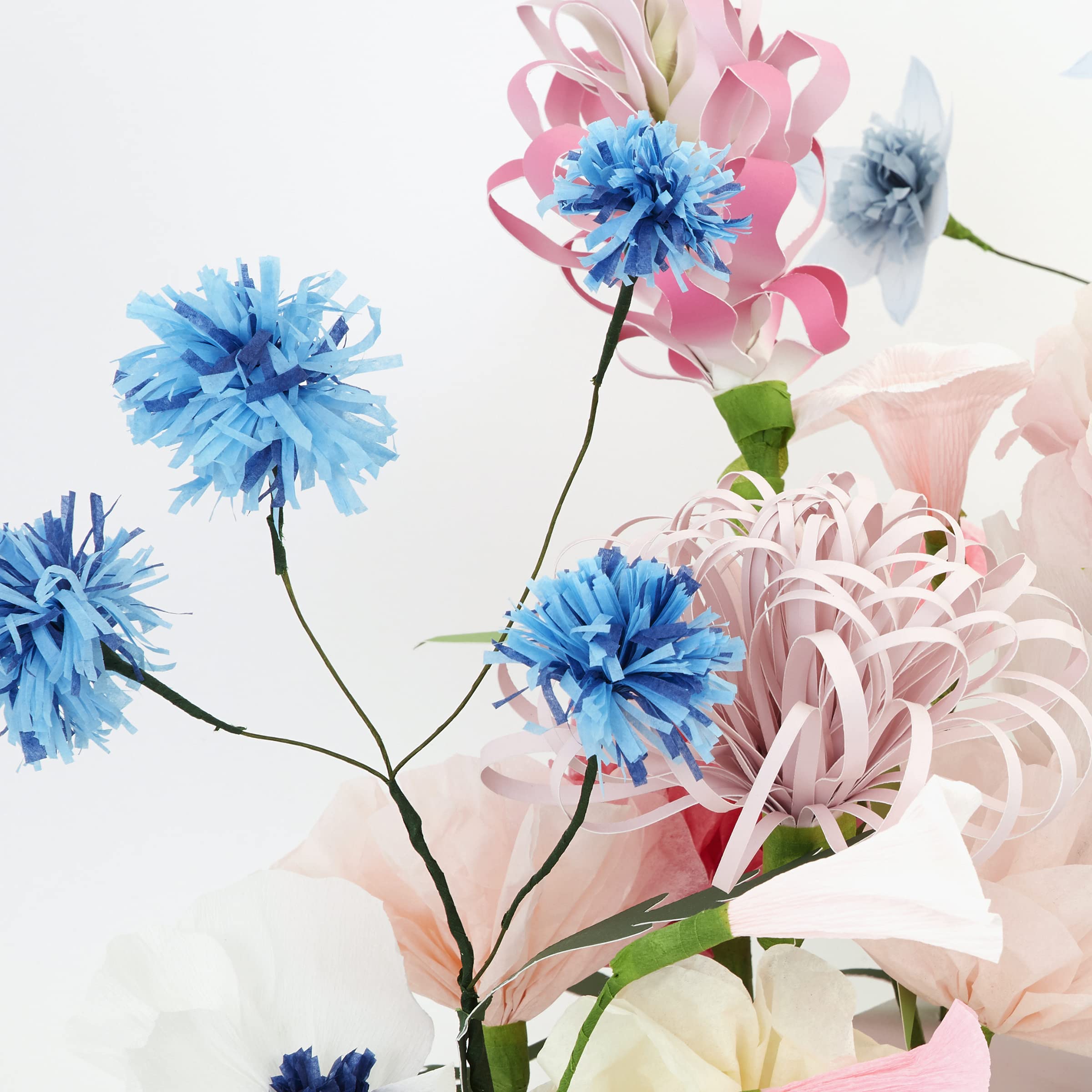 Meri Meri Hazel Gardiner Spring & Summer Table Centerpiece (Pack of 1) - Image 4