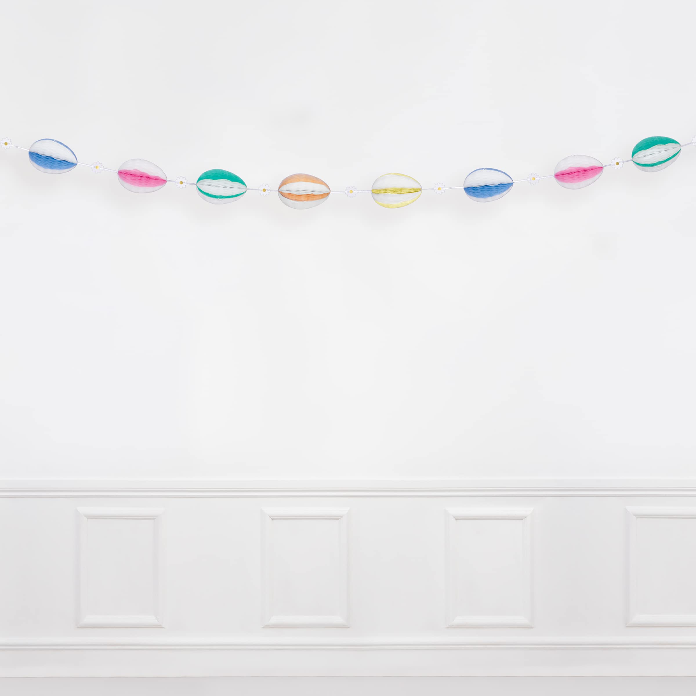 Meri Meri Honeycomb Egg Party Banner (Pack of 1), 10' Party Garland with Excess Cord - Image 4