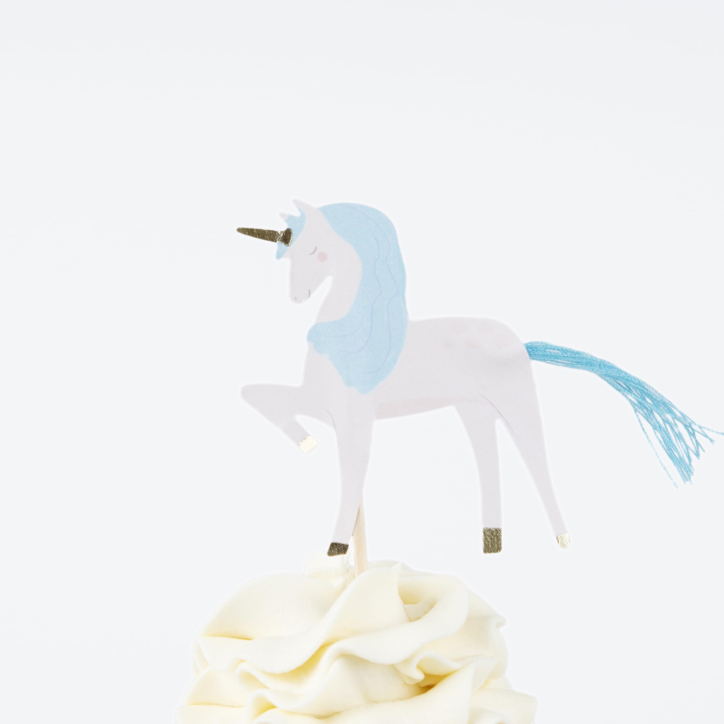 Meri Meri Meadow Unicorns Cupcake Kit (Pack of 24), Includes Cake Toppers and Cupcake Cases, Birthday Parties & Baby Showers, Kids & Adults - Image 4