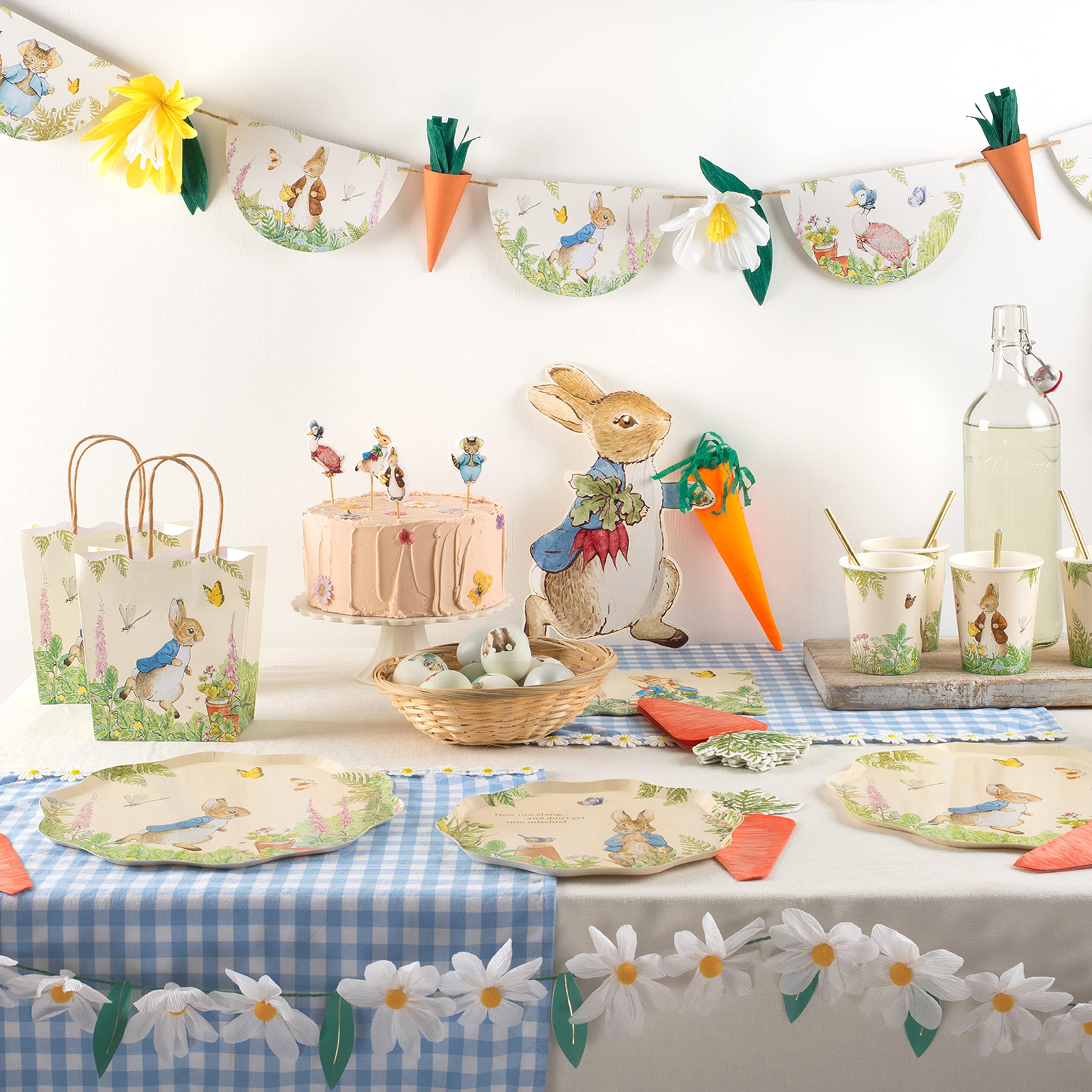 Meri Meri Peter Rabbit™ Garland (Pack of 1), Peter Rabbit™ in The Garden or Easter Garland, 10' Strand with Excess Cord - Image 2