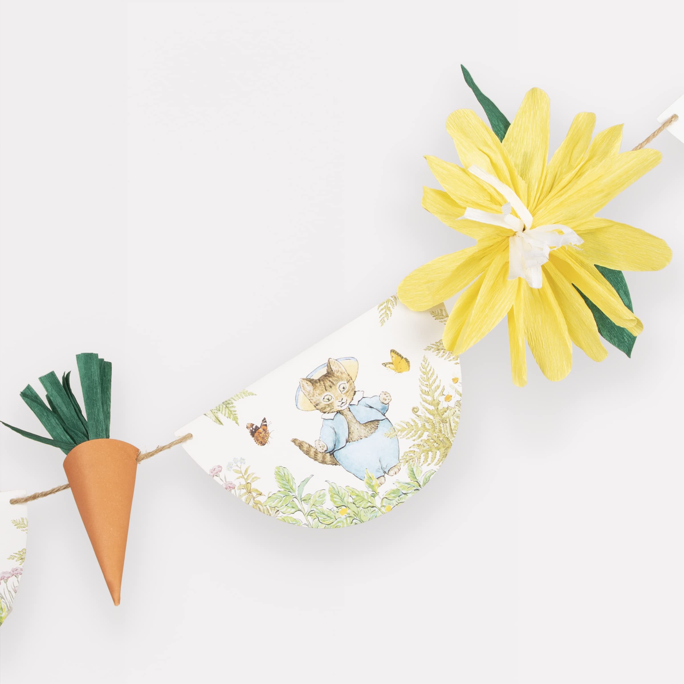Meri Meri Peter Rabbit™ Garland (Pack of 1), Peter Rabbit™ in The Garden or Easter Garland, 10' Strand with Excess Cord - Image 3