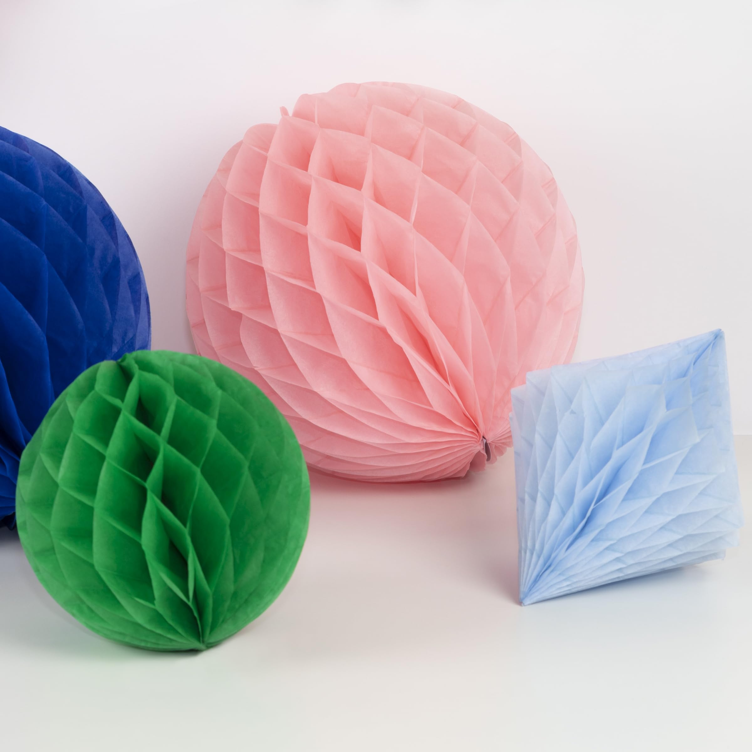 Meri Meri Rainbow Honeycomb Decoration Kit (Pack of 16) - Image 4