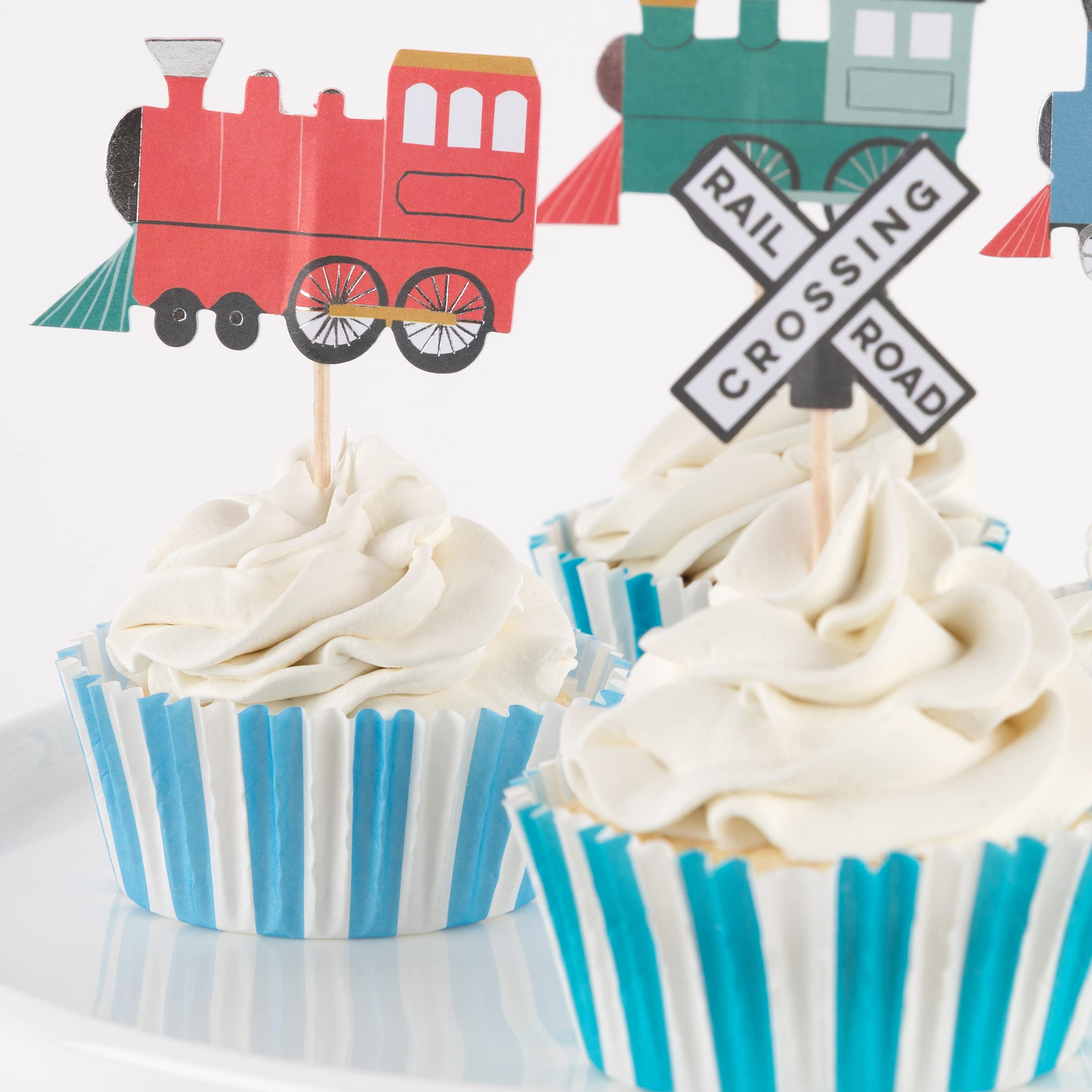 Meri Meri Train Cupcake Kit (Pack of 24), Disposable Train Cupcake Toppers & Matching Liners - Image 8