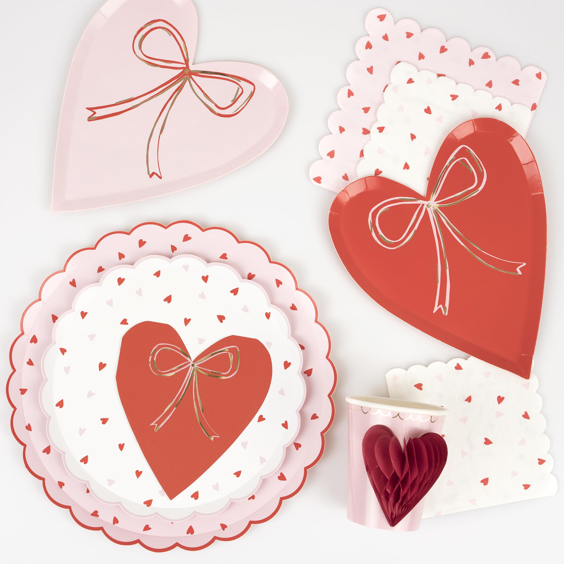 Meri Meri Valentines Plates, Pack of 8 Disposable Heart Shaped Plates, Festive Valentines Day Decorations - Image 3