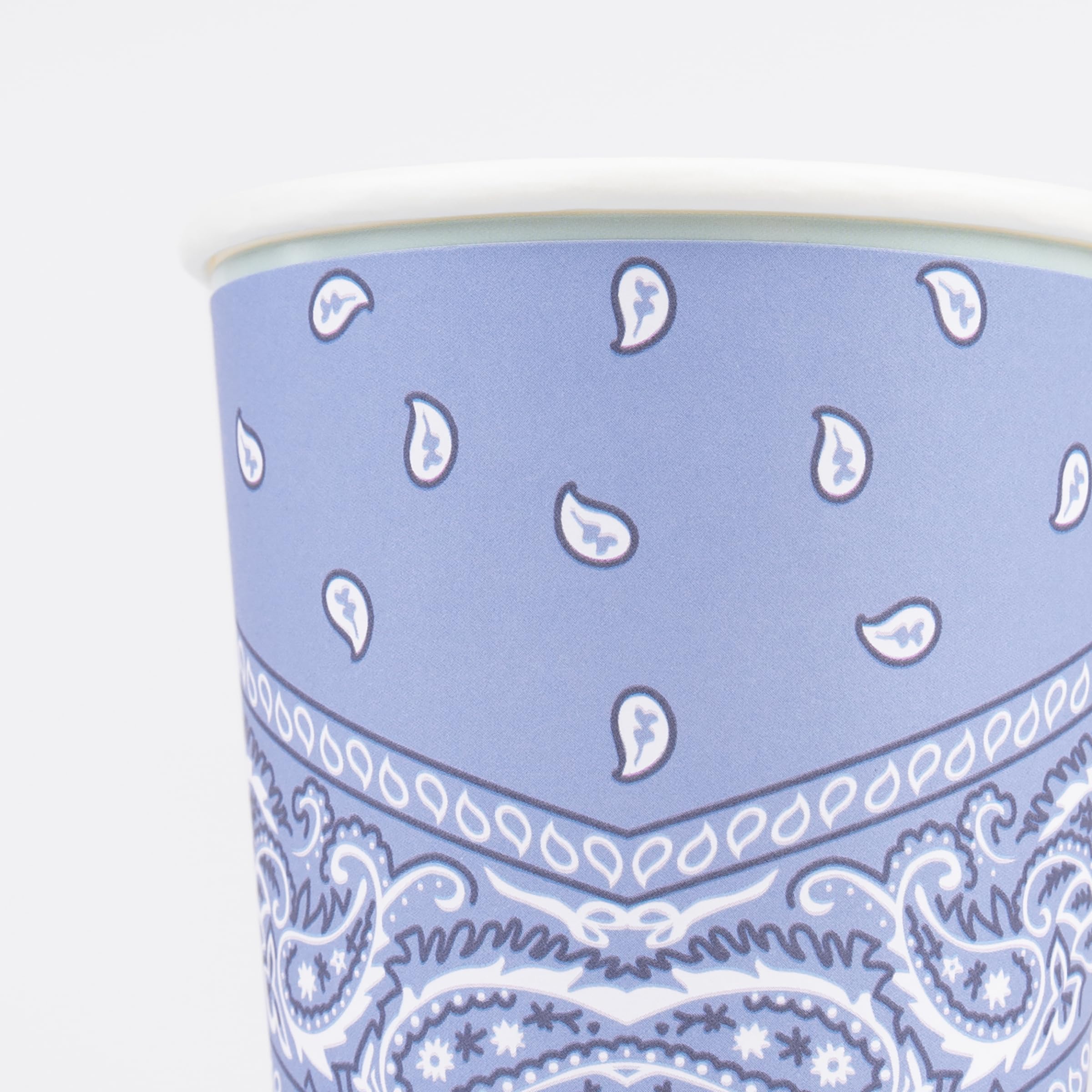 Meri Meri Western Bandana Party Cups (Pack of 8), Disposable Paper Cups, Hot & Cold Drinks, Kids & Adults, 4 Rustic Colour Ways, Cowboys & Cowgirls, Birthday Party, 9oz Capacity - Image 3